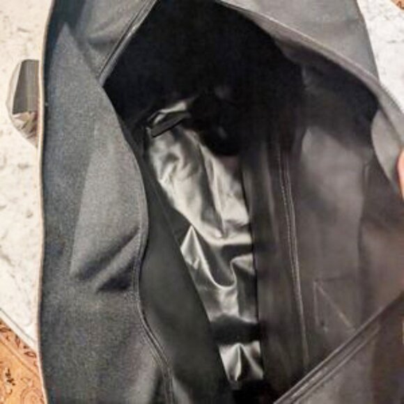 Victoria's Secret Pink Rose Gold and Black Weekender Tote Bag. New with tags - Picture 8 of 13